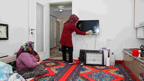 Konya'da belediyeden ihtiyaç sahibi yaşlılara destek