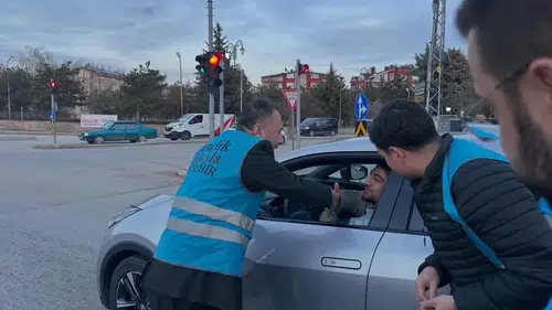 Konya Vekili Mustafa Hakan Özer, trafiğe indi!