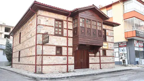 Seydişehir’de Emekliler Lokali yeni yerinde hizmete açıldı