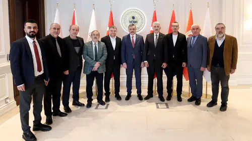 Konyalı gazeteciler hemşehrileri Bakan Çiftçi ile buluştı