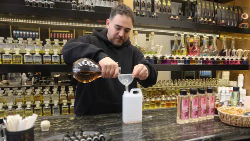 Konya'da kolonyaya bayram öncesi talep patladı