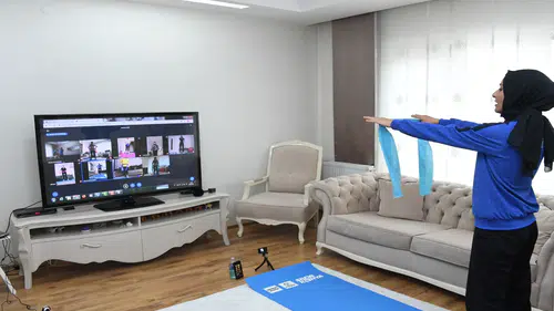 Evden spor zamanı: Konya Büyükşehir’den kadınlara özel eğitim