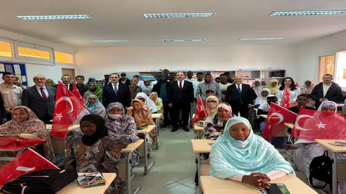 Başkan Altay, Moritanya’da Türkoloji öğrencileriyle buluştu