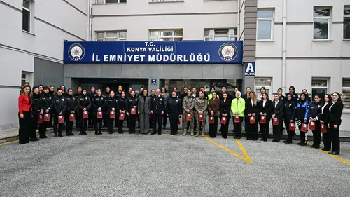Konya Emniyet Müdürü Yüksek eşi ile birlikte kadınlarla buluştu