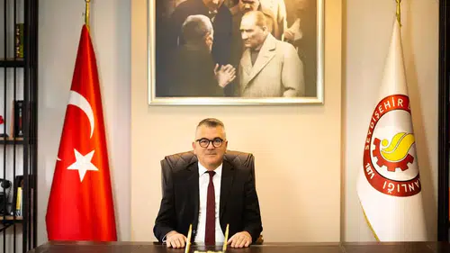 Seydişehir Belediye Başkanı Ustaoğlu’ndan anlamlı 8 Mart mesajı