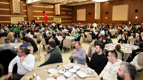 Karataylı gençler, Başkan Kılca ile Ramazan sofrasında buluştu