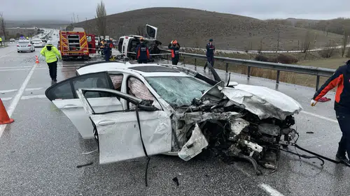 Konya’da feci kazada baba ve oğul öldü! Geriye bu fotoğraf kaldı