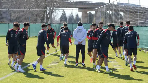 Konyasporlu 3 oyuncu milli mesaide