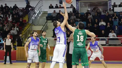 Karatay Basketbol avantajı kullanamadı ve sezona nokta koydu