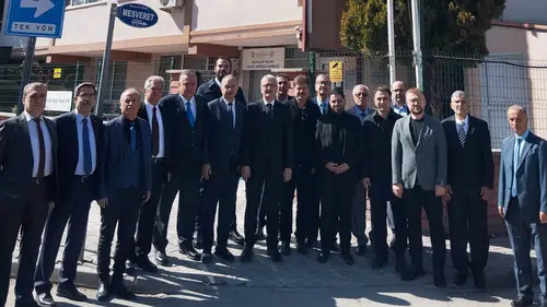 Konya ASKF'de Remzi Ay güven tazeledi