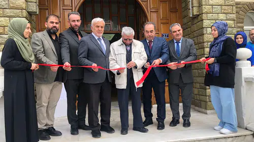 Konya’da “Hane-i Huzur” hat sergisi sanatseverlerle buluştu