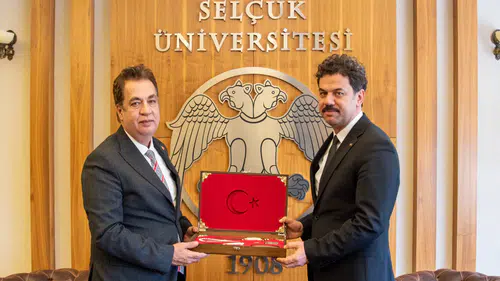 Selçuk Üniversitesi’nde rektörler buluşması