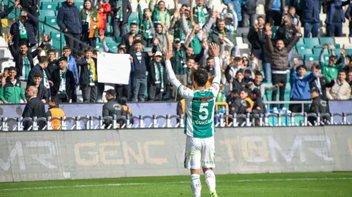 Konyasporlu Uğurcan’dan taraftara teşekkür