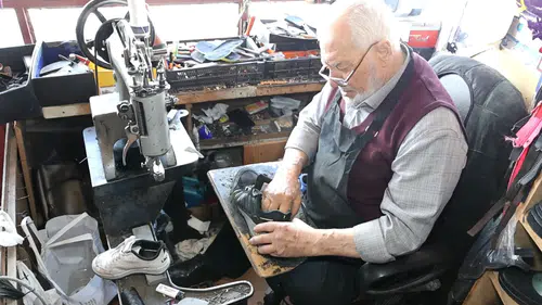 Aksaray’da emekle geçen bir hayat: Ne pes etti ne vazgeçti