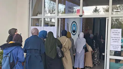 Konya’da umre ödüllü yarışmaya yoğun ilgi