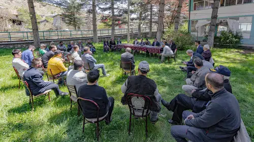 Konya’da 50 kişilik AK Parti heyeti 49 mahalleyi gezdi
