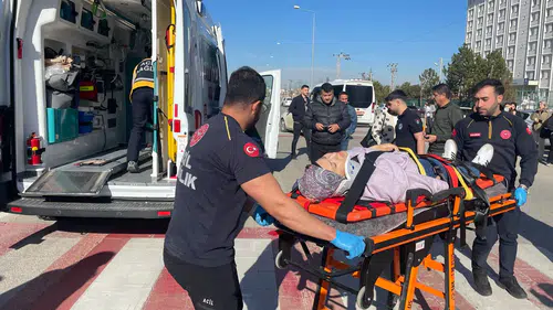 Karaman’da yürekleri ağza getiren kaza: Genç öğrenciye araç çarptı