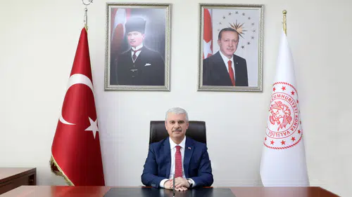 Vali Akın’dan 1 Mayıs mesajı: “Emekçilerimiz ülkemizin temel direğidir”