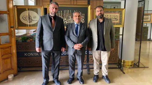 Konya'daki sergiden güçlü mesaj: “Sanat ve aile sabır ister”