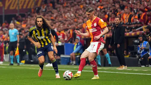 Dev derbide 3 gol, 2 penaltı, 1 kırmızı