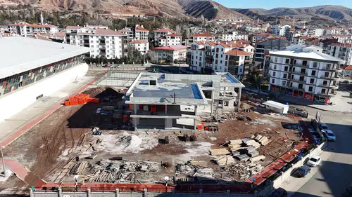 Başkan son durumu paylaştı! Gençlik Merkezi projesi tamamlanıyor