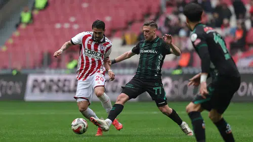 Konyaspor’da maç içindeki tartışma tatlıya bağlandı