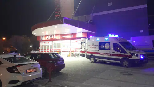 Konya’da akşam saatlerinde kaza: Cadde savaş alanına döndü