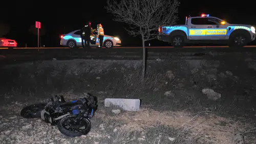 Karaman'da minibüse çarpan motosiklet sürücüsü ağır yaralandı