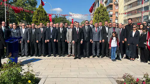 Konya’da 19 Mayıs coşkusu Ata’nın huzurunda başladı