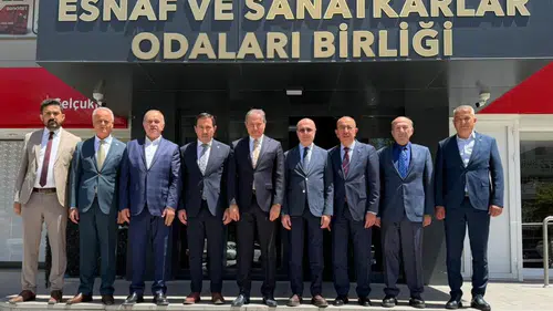 Konyalı Belediye Başkanları, esnafların lideri ile bir araya geldi