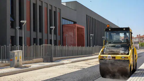Konya’da yollar yenileniyor: Sezonun ilk asfaltı döküldü