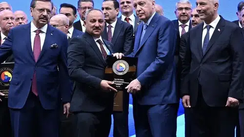 Konyalı isme büyük ödül! Cumhurbaşkanı Erdoğan şereflendirdi