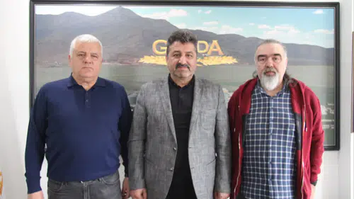 Golda Gıda A.Ş. Genel Müdürü Doğan, yeni yaşını ekibimizle kutladı