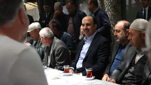 Konya’da Başkan Altay o ilçede sahaya indi: Talepleri tek tek dinledi