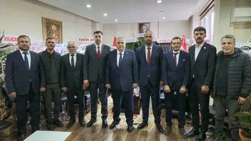Konya’da örnek birliktelik! 25 yıl başkan olan isim yeni seçilen başkan ile görüştü