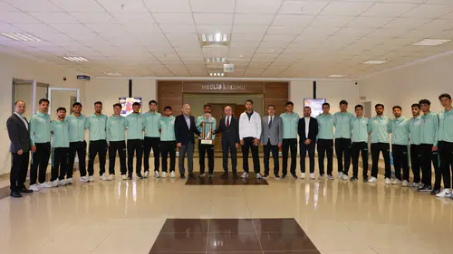 Konya temsilcisi Avrupa yolunda: Hokey takımı üst üste ikinci kez şampiyonada