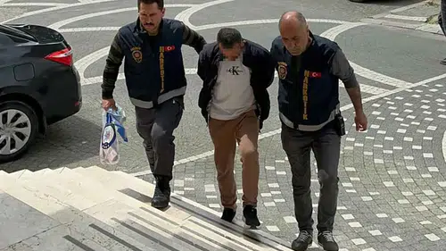 Konya’da uyuşturucuya darbe! Gençleri hedef alan sokak satıcılarına polis baskını