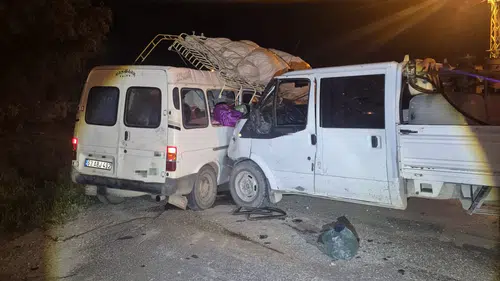 Konya’da kavşakta feci kaza: 7 kişi yaralandı