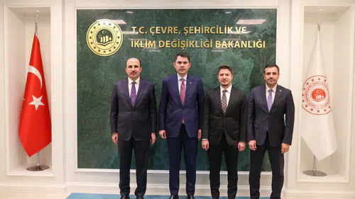 Konya heyeti, Konyalı Bakan Kurum ile görüştü