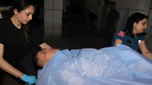 Aksaray’da kız meselesi kanlı bitti! 17 yaşındaki genç ağır yaralandı