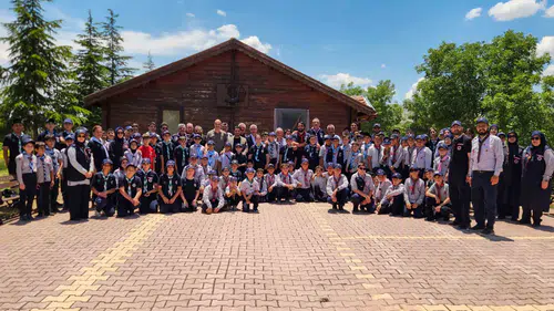 Konya'da izciler doğayla buluştu: 130 genç eğitim aldı