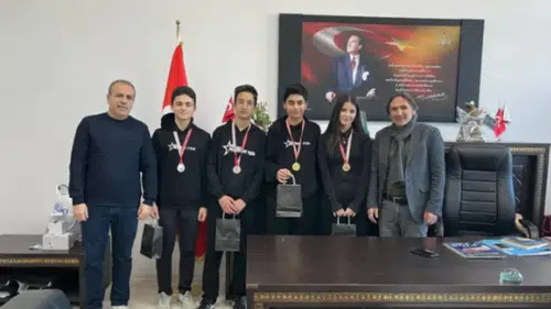 TEKNOFEST'ten TÜBİTAK'a... Konya'daki okul başarılarıyla damga vurdu