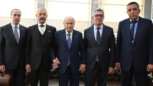 Bahçeli, Sarallar ve Şahinler aileleri ile buluştu