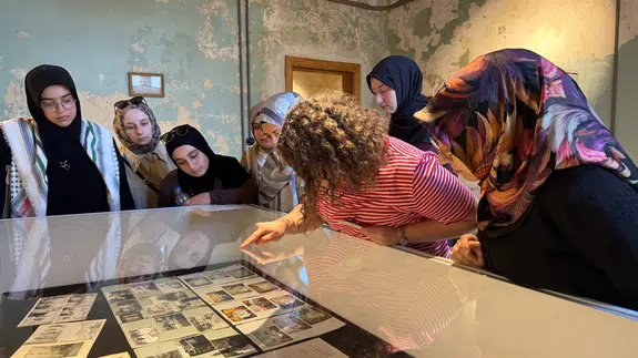 Konya’da gençler geçmişe dokundu! Hac Hatırası Sergisi yoğun ilgi gördü