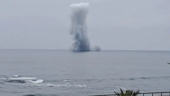 SAS ekipleri sevk edildi! Kıyıya vuran insansız deniz aracı imha edildi
