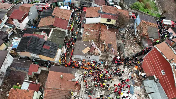 Valilik duyurdu! Çöken bina ile ilgili flaş gelişme