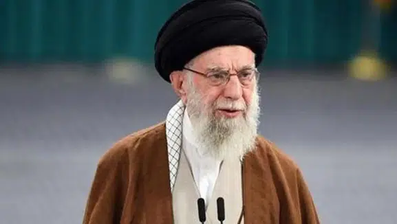 İsrail ordusu, Hamaney'in öldürüldüğü saldırının görüntülerini paylaştı