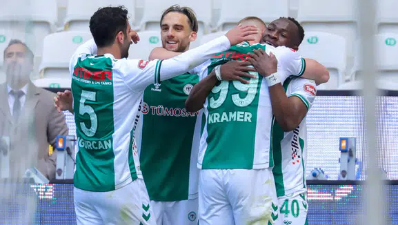 Konyaspor'un golcüleri sahne aldı
