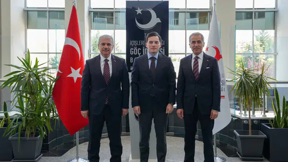 Konya Valisi Akın’dan şehirdeki göçmenlere ilişkin flaş ziyaret