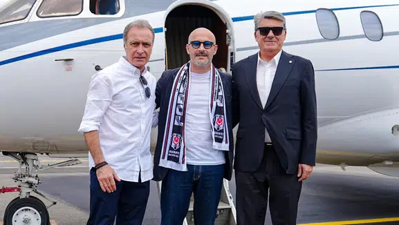Beşiktaş'ın yeni teknik direktörü resmen açıklandı